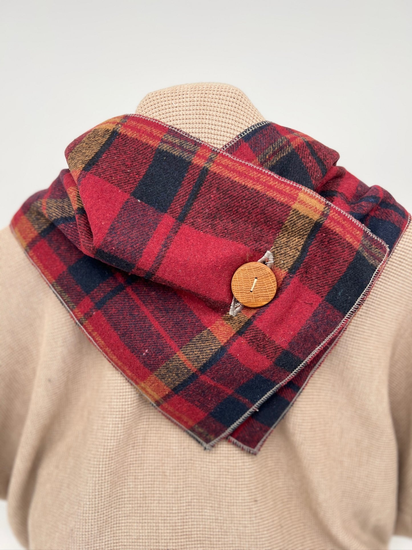 Pretty In Plaid Neckwarmer