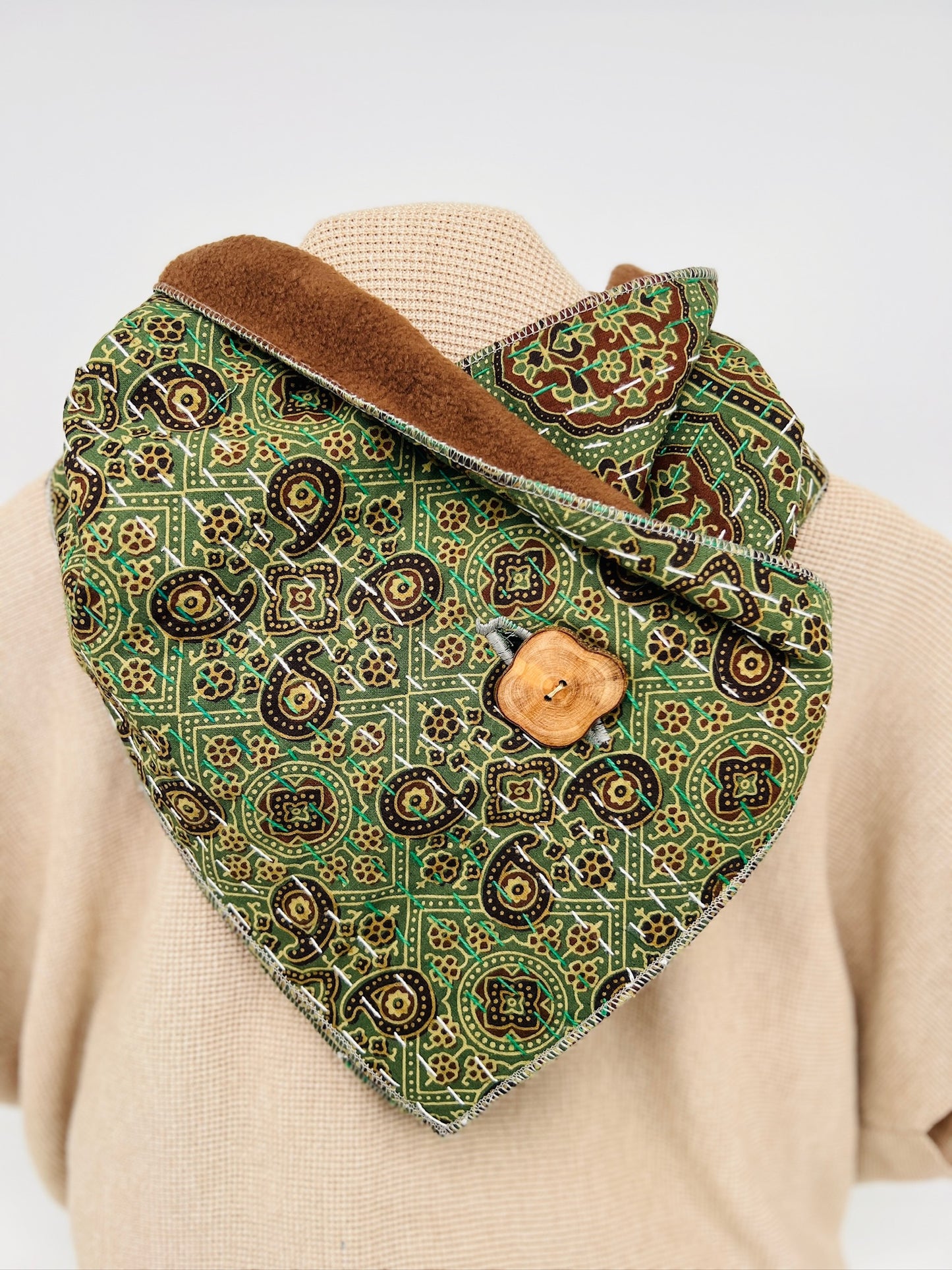 Kantha Paisley Bomb Brown